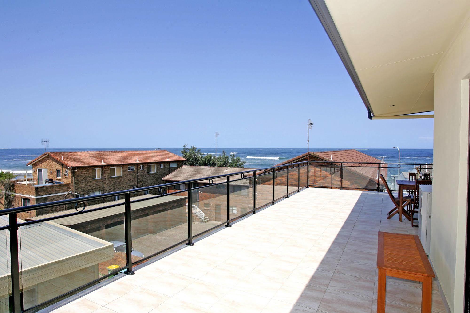 דה אינטרנס Lavender House Bed & Breakfast מראה חיצוני תמונה